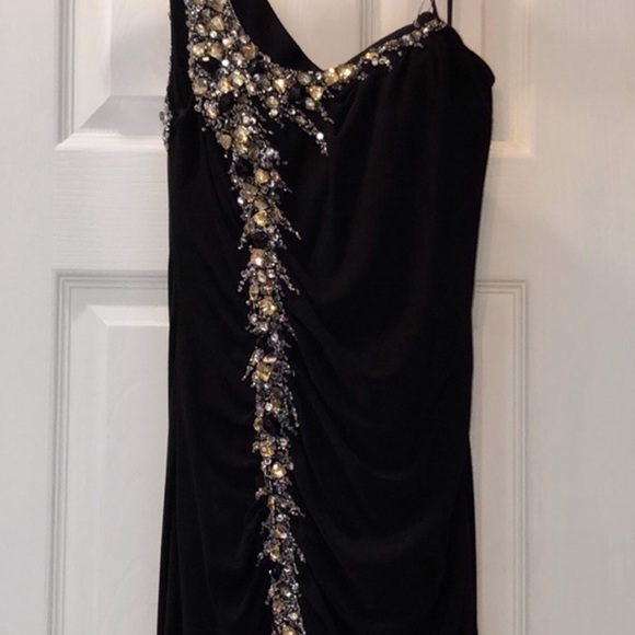 Dave & Johnny Dresses & Skirts - Black long gown